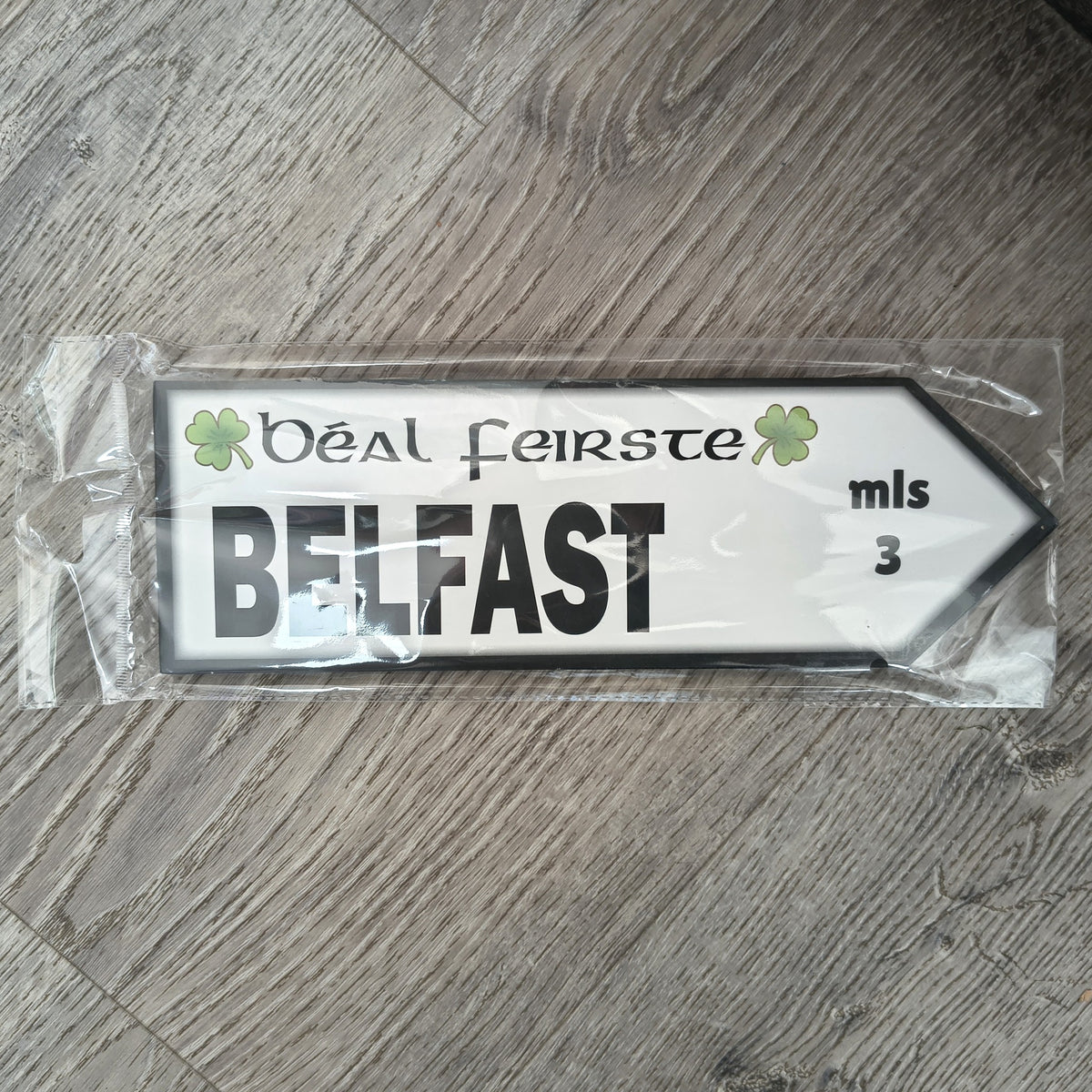 Belfast – Béal Feirste 3 mls mini Irish road sign