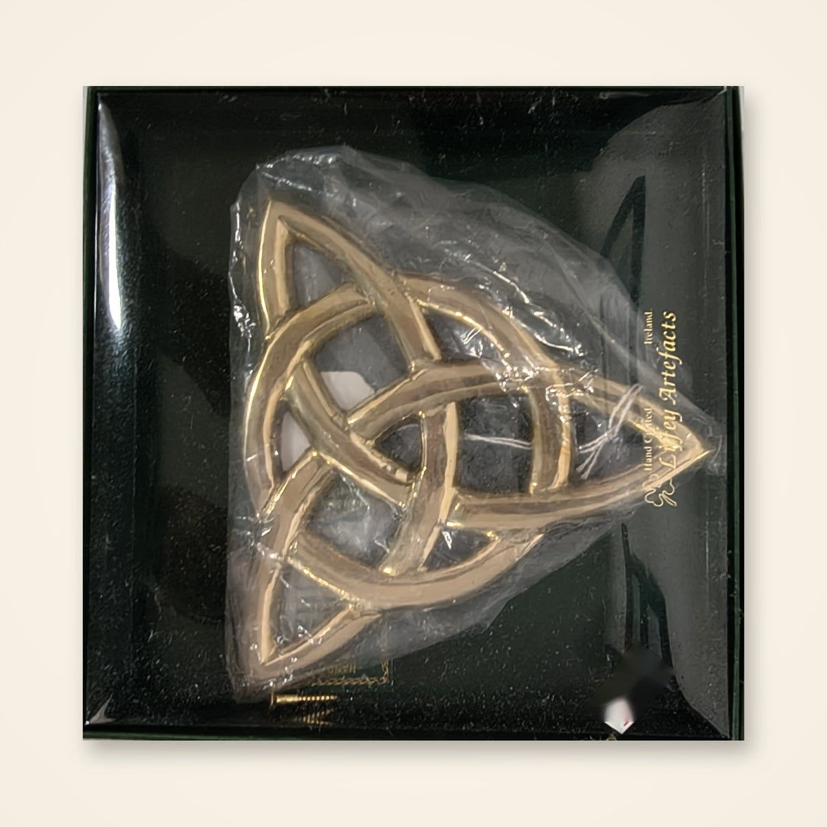 Large Hanging Trinity Knot