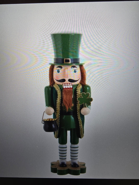 14-inch leprechaun soldier figurine – Top O' the Morning