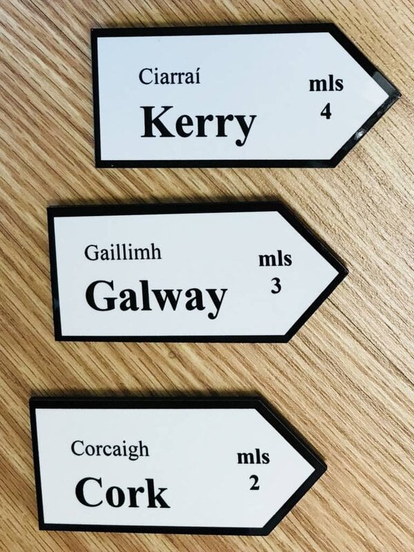 Kerry county road sign magnet (Liffey Artefacts)