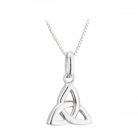 Solvar Acara Trinity Knot Pendant